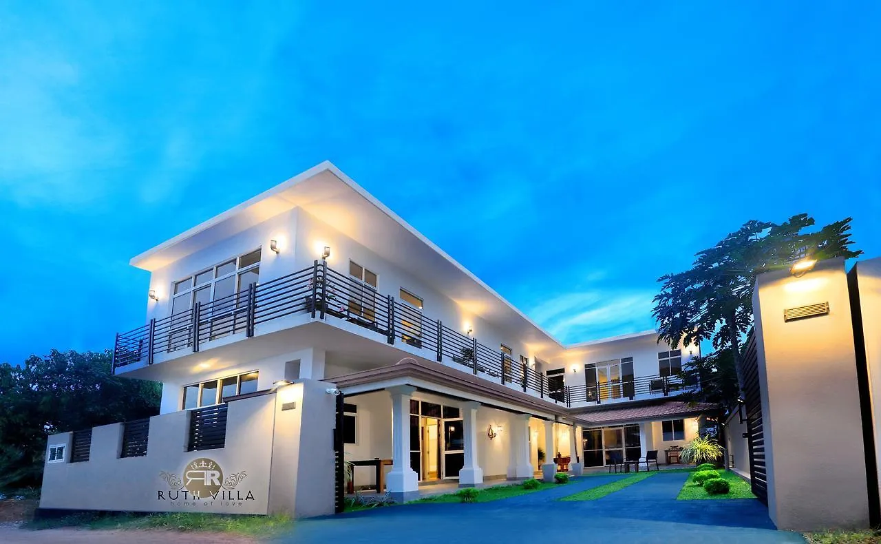 Ruth Villa Negombo