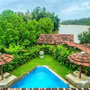 Waterland ***** Νεγκόμπο